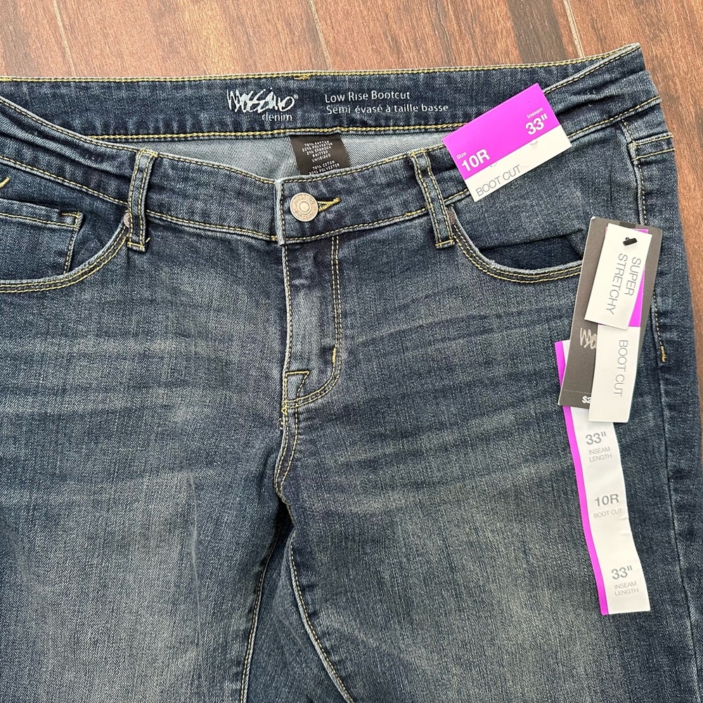 Mossimo Women’s size 10 Boot Cut Jeans NWT new - Picture 2 of 3